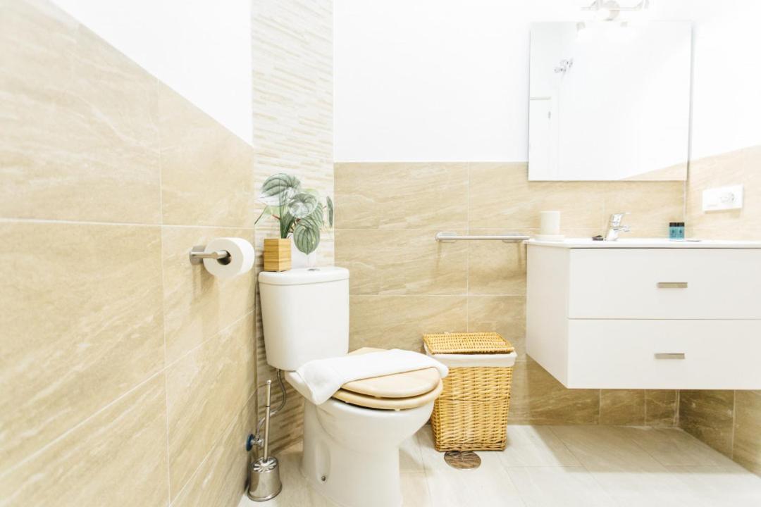 Bright And Comfortable- 2D 2B- Conde De Torrejon Sevilla Buitenkant foto