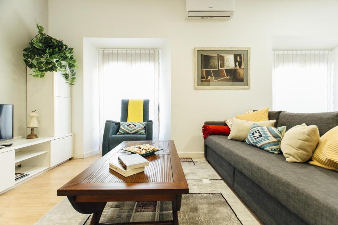 Bright And Comfortable- 2D 2B- Conde De Torrejon Sevilla Buitenkant foto
